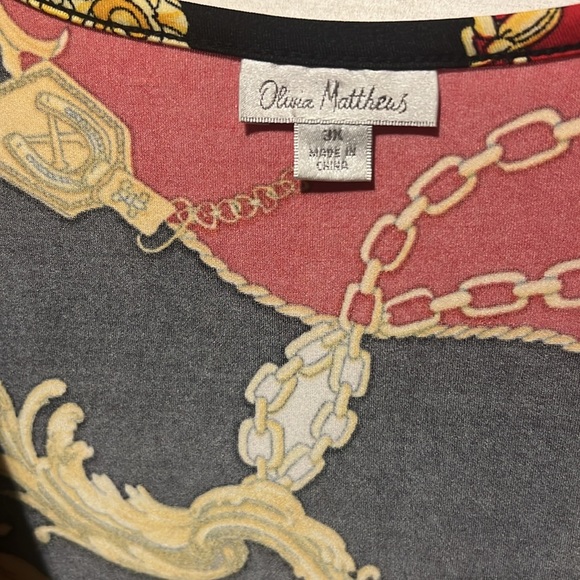 A woman dress - Picture 4 of 5